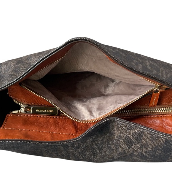 Michael Kors FULTON MEDIUM SLOUCHY SHOULDER BAG - Picture 11 of 12